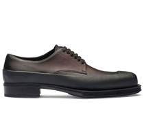 Klassische Derby-Schuhe