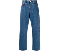 Jeans mit Logo-Stickerei