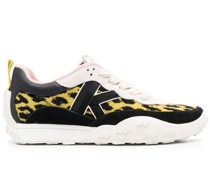 Sneakers mit Leoparden-Print