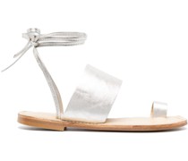 Sandalen im Metallic-Look