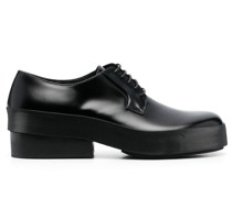 Klassische Derby-Schuhe