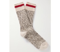 Gestreifte Socken aus einer Baumwollmischung in Rippstrick