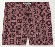 Classic schmal geschnittene mittellange Badeshorts aus recyceltem Material mit Print