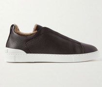 Triple Stitch™ Slip-ons aus vollnarbigem Leder mit Shearling-Futter