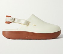 Slippers aus Gummi mit Webband