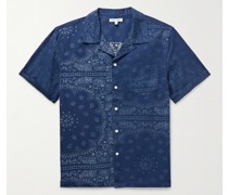 Hemd aus Baumwolle mit Bandana-Print und wandelbarem Kragen in Indigo-Färbung