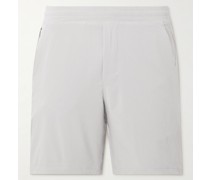 Gerade geschnittene Shorts aus recyceltem Swift™-Material