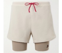 Gerade geschnittene mehrlagige Shorts aus Stretch-Jersey und Shell mit Kordelzugbund und Logoprint