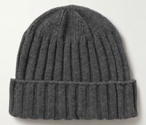 Beanie aus einer Kaschmirmischung in Rippstrick