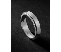 Possession Ring aus 18 Karat Weißgold