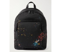 Rucksack aus recyceltem Nylon mit Lederbesatz und Farbspritzern