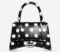 Hourglass Kleine Handtasche aus glänzendem Boxcalf-Leder mit aufgesprühtem Polka-Dots-Print