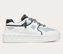 Valentino Garavani ONE STUD LOW-TOP-SNEAKER aus NAPPALEDER Mann