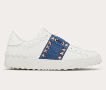 Valentino Garavani ROCKSTUD UNTITLED SNEAKER aus KALBSLEDER mit DENIM-BAND Frau