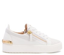 GAIL Low-top Sneakers