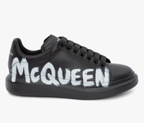 Oversized-Sneaker mit McQueen-Graffiti-Motiv