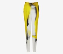 Zigarettenhose mit Pilzsporen-Motiv