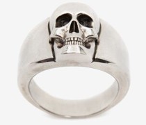 Siegelring mit Skull-Detail