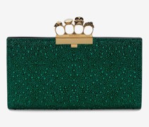 Flache Pochette mit Schmuckstücken