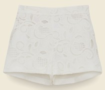 SHORTS MIT MACRAMÉ