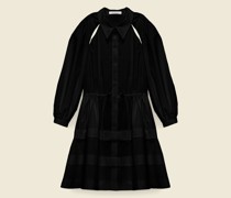 HEMDBLUSENKLEID MIT TELLERROCK UND CUTOUTS