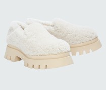 FURRY CHIC furry loafer
