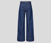 Jeans mit Label-Patch