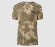 Regular Fit T-Shirt mit Camouflage-Muster
