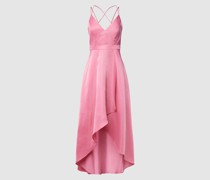 Abendkleid im Vokuhila-Stil