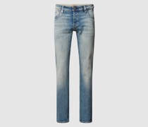 Regular Fit Jeans mit Label-Details