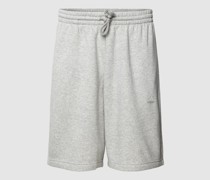 Shorts mit Label-Stitching
