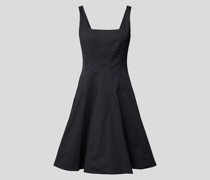 Minikleid mit Karree-Ausschnitt