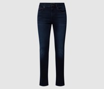 Slim Fit Jeans mit Label-Detail Modell 'Layton'