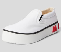 Slip-On-Sneaker mit Label-Prägung