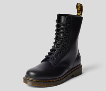 Schnürboots mit Kontrastnaht