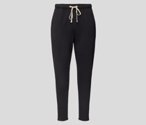 Sweatpants mit ausgefransten Abschlüssen