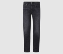Tapered Fit Jeans mit Stretch-Anteil