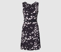 Knielanges Kleid aus Viskose mit Taillengürtel