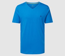 T-Shirt mit V-Ausschnitt