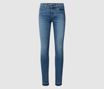 Jeans mit ausgefransten Beinabschlüssen Modell '710'