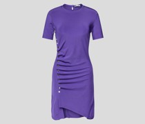Minikleid mit Raffungen