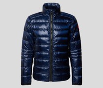Glänzende Daunenjacke
