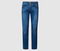 Jeans mit Label-Details