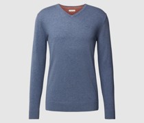Strickpullover mit V-Ausschnitt