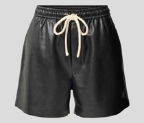 Shorts in Leder-Optik