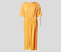 Midikleid mit Raffungen