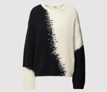 Strickpullover in Two-Tone-Machart