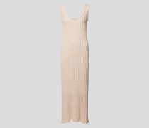 Strickkleid mit U-Ausschnitt