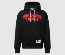 Hoodie mit Logo-Stitching - Champion x Stranger Things