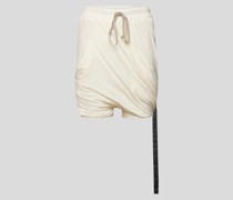 Shorts mit Label-Applikation